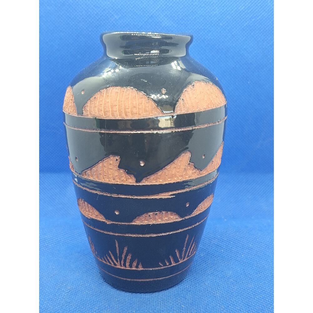Pottery Vase J Coaly 2003 Black Sgraffito Southwestern Style 5in Excellent!